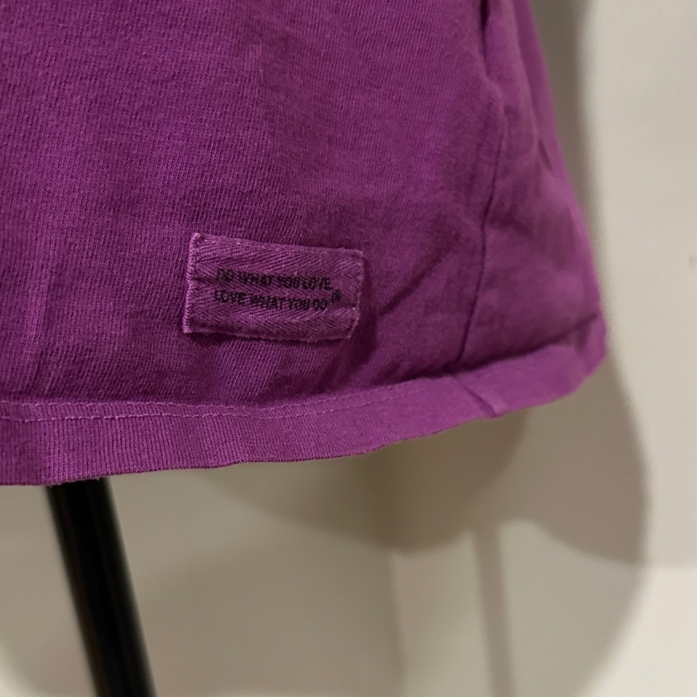 *LIFE IS GOOD* Magenta V-Neck Crusher Tee T-Shirt Size Large - Picture 3 of 7